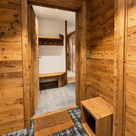 Villa Stunning Alpine Penthouse - Meribel Mottaret *