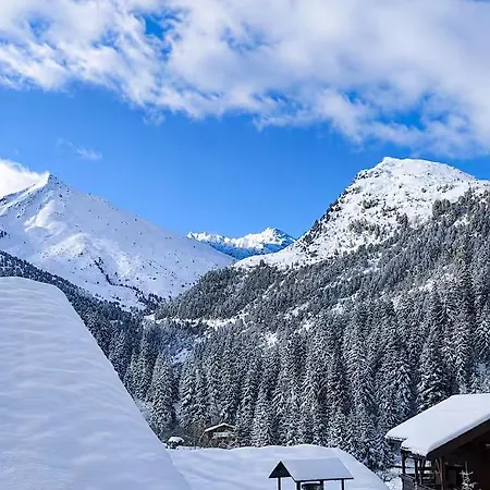 Stunning Alpine Penthouse - Meribel Mottaret